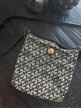 Tommy Hilfiger Black & Cream Crossbody Shoulder Bag with Patterned Canvas